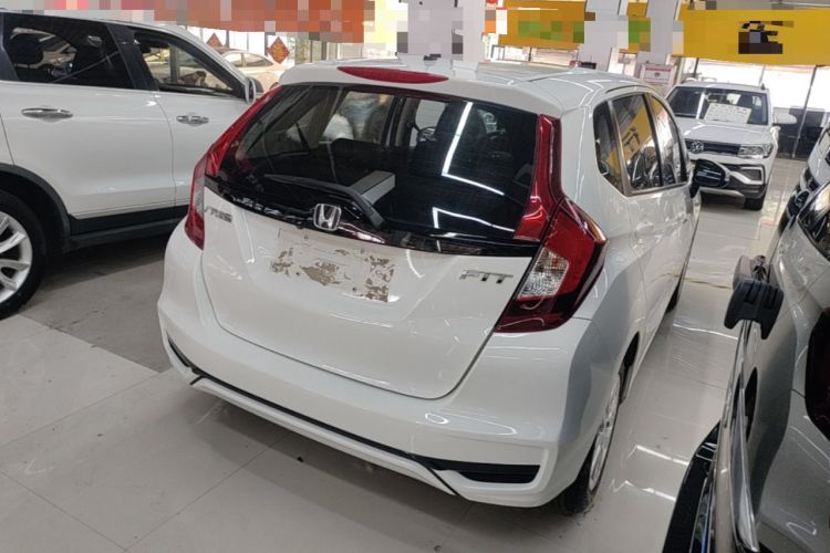 Used Honda Fit 2018 1.5L CVT Comfort Sunroof Version Rear Right 45 Deg