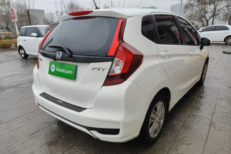 Used Honda Fit 2018 1.5L CVT Comfort Version Rear Right 45 Deg