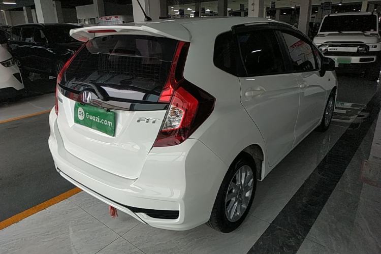 Used Honda Fit 2018 1.5L CVT Comfort Sunroof Version Rear Right 45 Deg