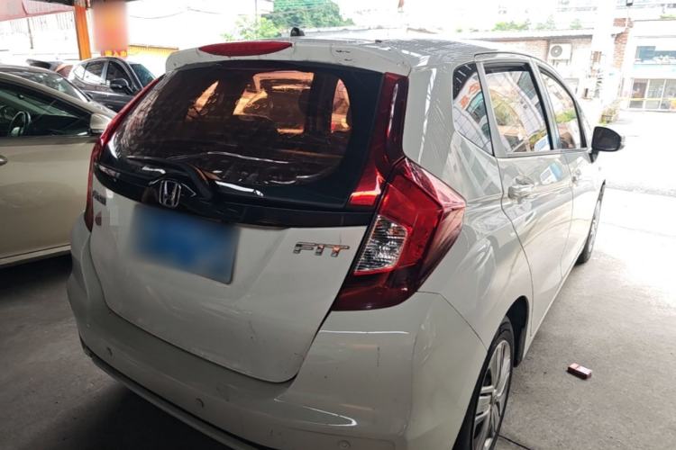 Used Honda Fit 2018 1.5L CVT Comfort Version Rear Right 45 Deg
