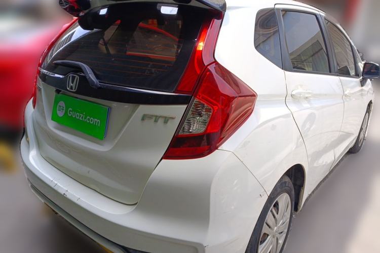 Used Honda Fit 2018 1.5L CVT Comfort Version Rear Right 45 Deg