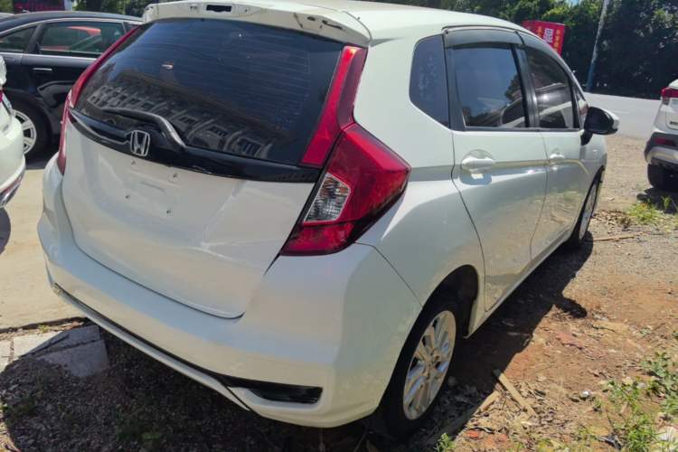 Used Honda Fit 2018 1.5L CVT Comfort Sunroof Version Rear Right 45 Deg