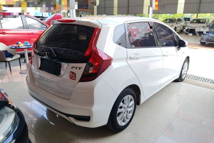 Used Honda Fit 2018 1.5L CVT Comfort Sunroof Version Rear Right 45 Deg