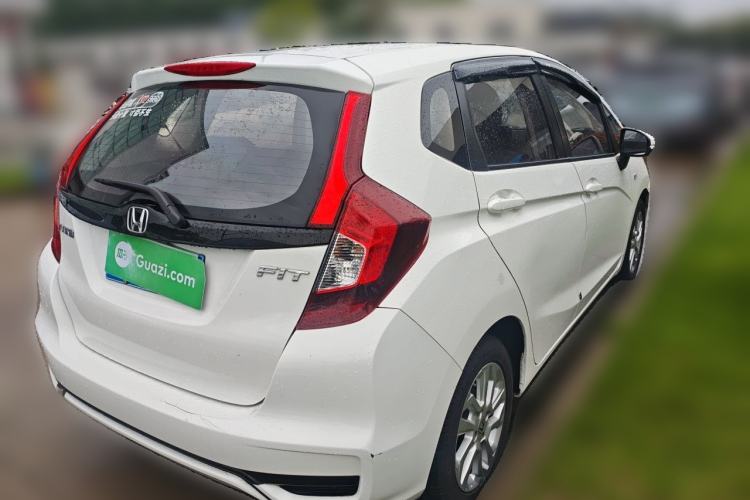 Used Honda Fit 2018 1.5L CVT Comfort Sunroof Version Rear Right 45 Deg
