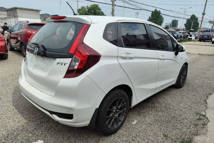 Used Honda Fit 2018 1.5L CVT Comfort Version Rear Right 45 Deg