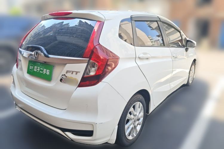 Used Honda Fit 2018 1.5L CVT Luxury Edition Rear Right 45 Deg
