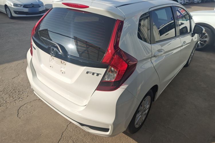 Used Honda Fit 2018 1.5L CVT Comfort Sunroof Version Rear Right 45 Deg