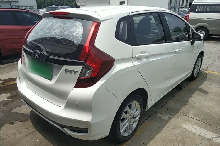 Used Honda Fit 2018 1.5L CVT Comfort Sunroof Version Rear Right 45 Deg