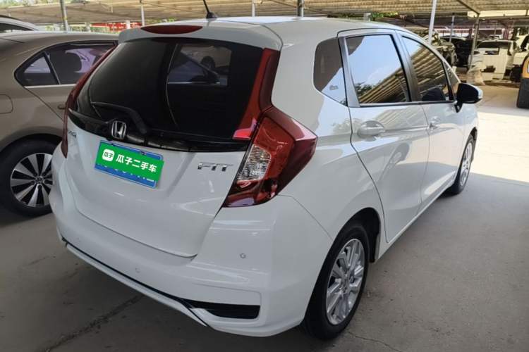 Used Honda Fit 2018 1.5L CVT Comfort Sunroof Version Rear Right 45 Deg