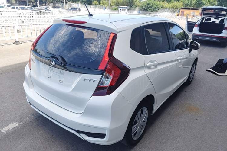 Used Honda Fit 2018 1.5L CVT Comfort Version Rear Right 45 Deg