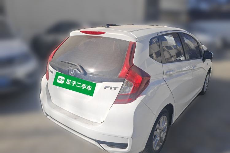 Used Honda Fit 2018 1.5L CVT Comfort Sunroof Version Rear Right 45 Deg