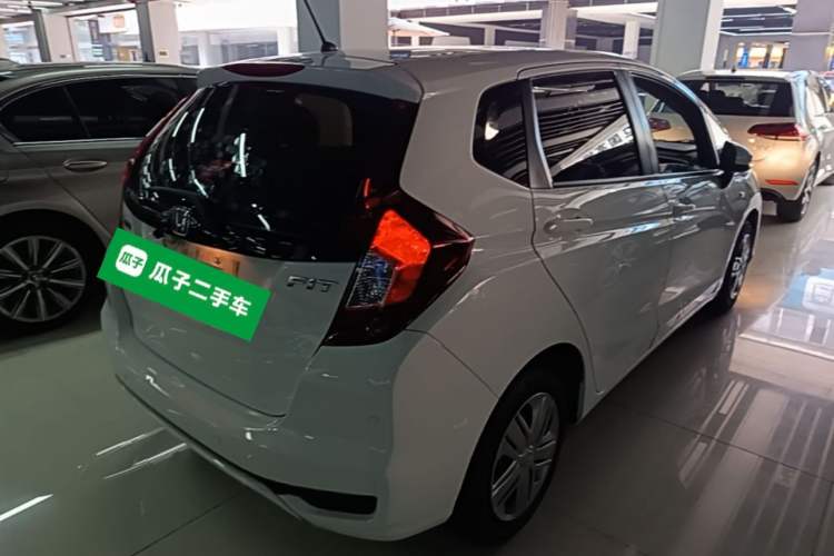 Used Honda Fit 2018 1.5L CVT Comfort Version Rear Right 45 Deg
