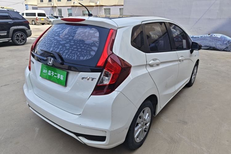 Used Honda Fit 2018 1.5L CVT Comfort Sunroof Version Rear Right 45 Deg