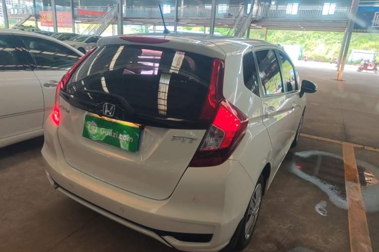 Used Honda Fit 2018 1.5L CVT Comfort Version Rear Right 45 Deg