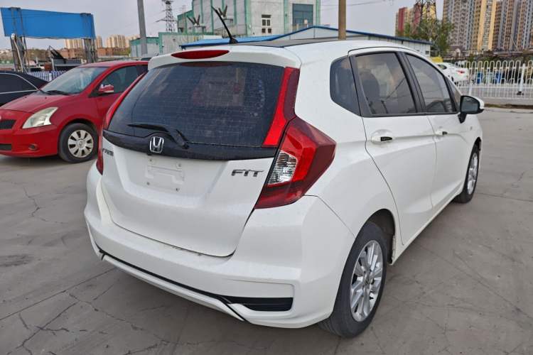 Used Honda Fit 2018 1.5L CVT Comfort Sunroof Version Rear Right 45 Deg