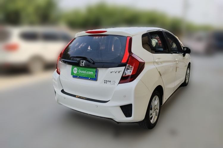 Used Honda Fit 2018 1.5L CVT Comfort Sunroof Version Rear Right 45 Deg