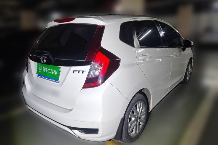 Used Honda Fit 2018 1.5L CVT Comfort Sunroof Version Rear Right 45 Deg