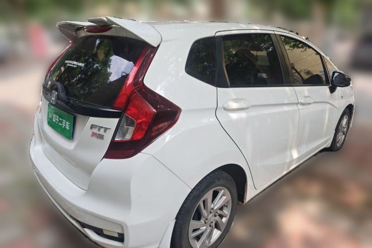 Used Honda Fit 2018 1.5L CVT Comfort Sunroof Version Rear Right 45 Deg