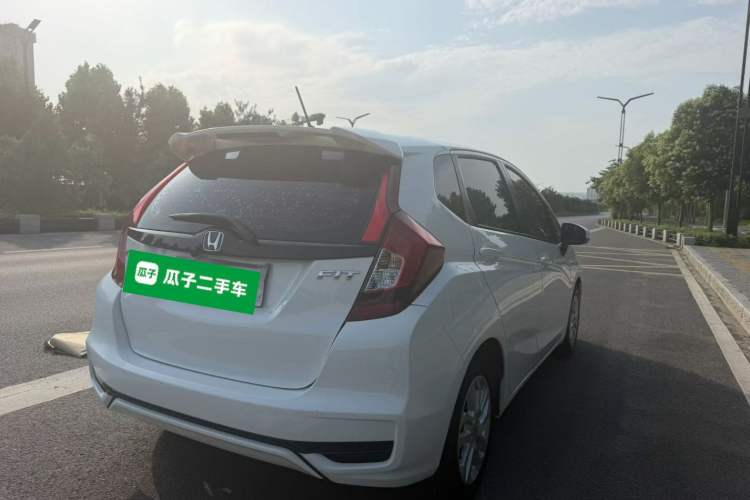 Used Honda Fit 2018 1.5L CVT Comfort Sunroof Version Rear Right 45 Deg