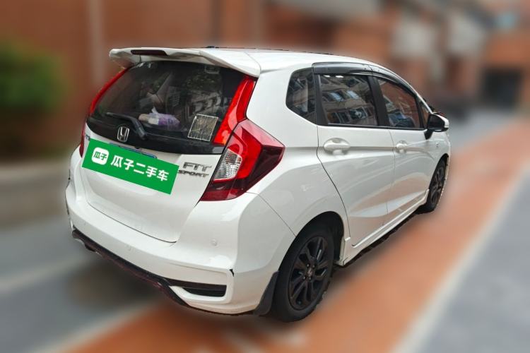 Used Honda Fit 2018 1.5L CVT Trendy Run+ Edition Rear Right 45 Deg