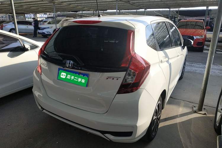 Used Honda Fit 2018 1.5L Manual Comfort Version Rear Right 45 Deg