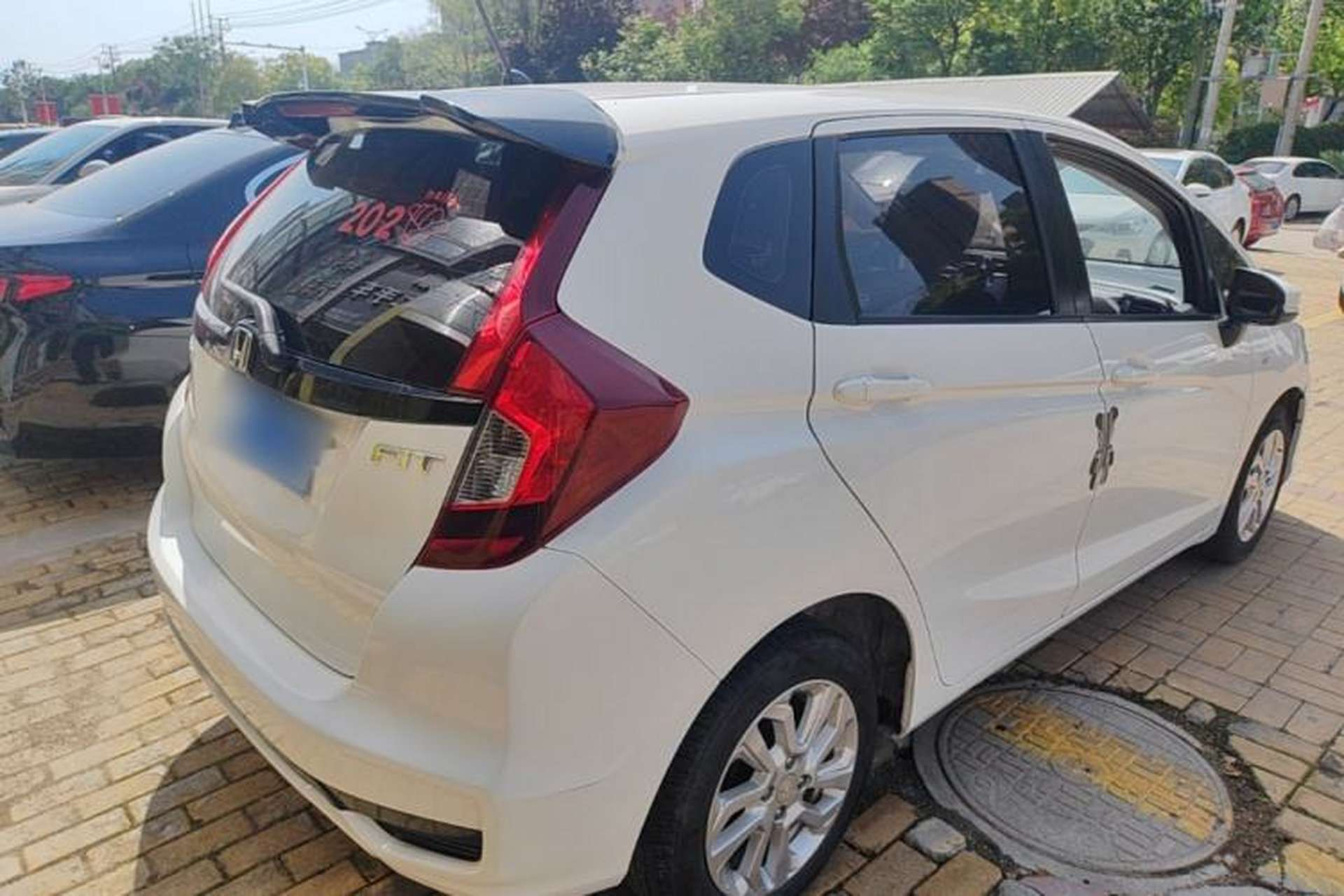 Used Honda Fit 2018 1.5L CVT Comfort Sunroof Version Rear Right 45 Deg