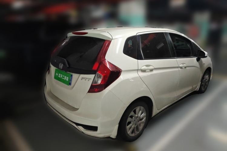 Used Honda Fit 2018 1.5L CVT Comfort Sunroof Version Rear Right 45 Deg