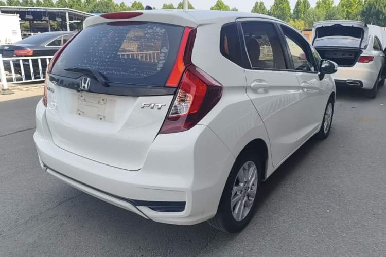 Used Honda Fit 2018 1.5L CVT Comfort Sunroof Version Rear Right 45 Deg