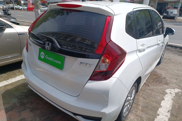 Used Honda Fit 2018 1.5L CVT Comfort Sunroof Version Rear Right 45 Deg