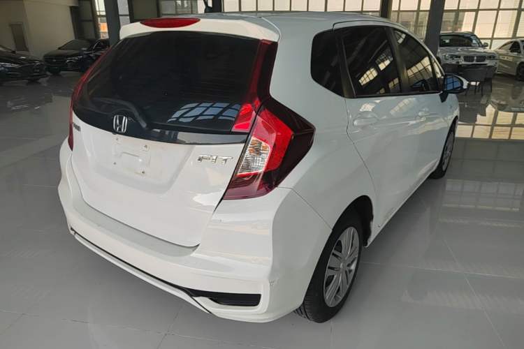 Used Honda Fit 2018 1.5L CVT Comfort Version Rear Right 45 Deg