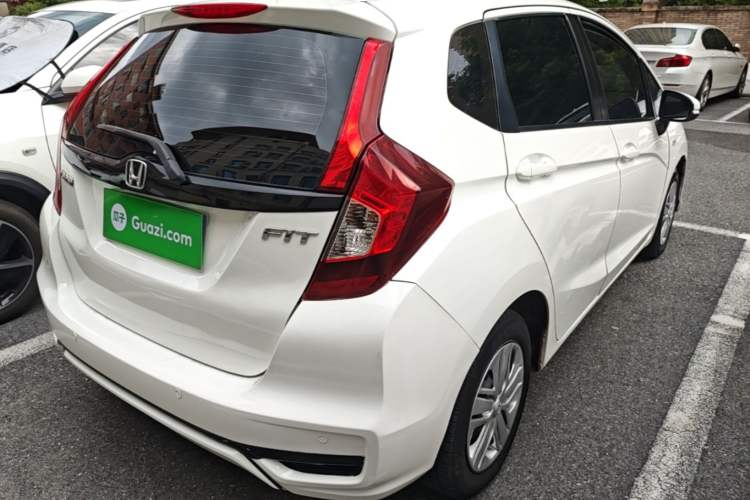 Used Honda Fit 2018 1.5L CVT Comfort Version Rear Right 45 Deg
