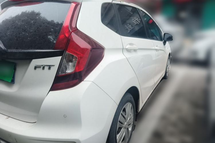 Used Honda Fit 2018 1.5L CVT Comfort Version Rear Right 45 Deg