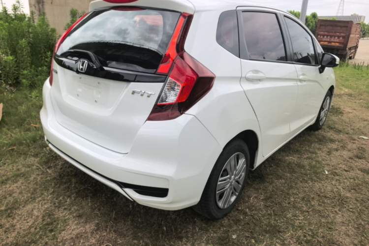 Used Honda Fit 2018 1.5L CVT Comfort Version Rear Right 45 Deg
