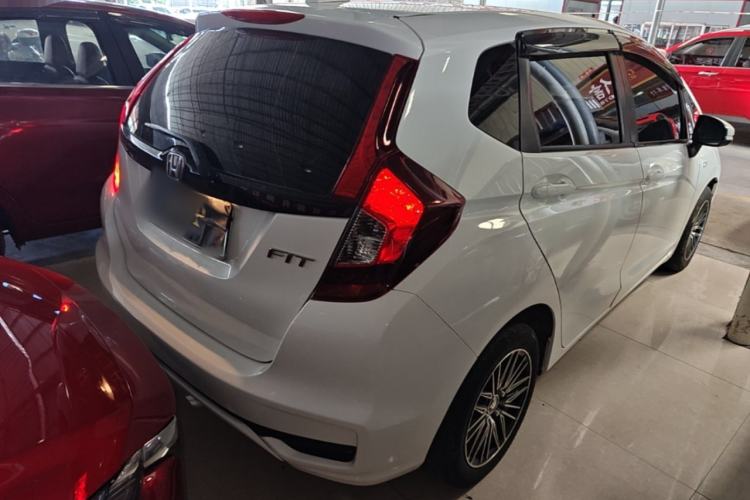 Used Honda Fit 2018 1.5L Manual Comfort Version Rear Right 45 Deg