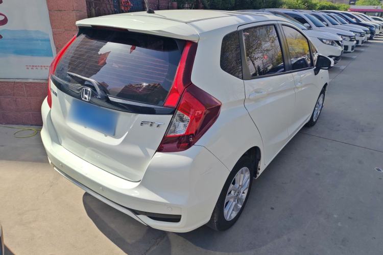 Used Honda Fit 2018 1.5L CVT Comfort Sunroof Version Rear Right 45 Deg
