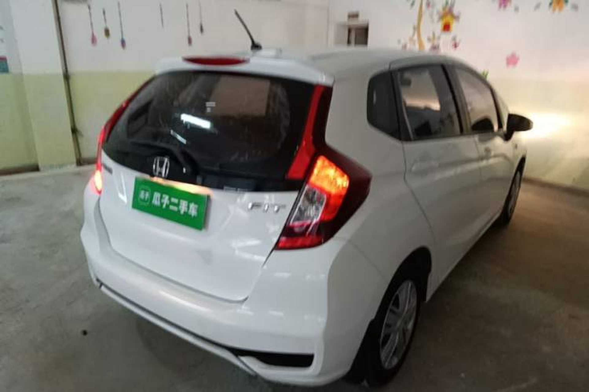 Used Honda Fit 2018 1.5L CVT Comfort Version Rear Right 45 Deg