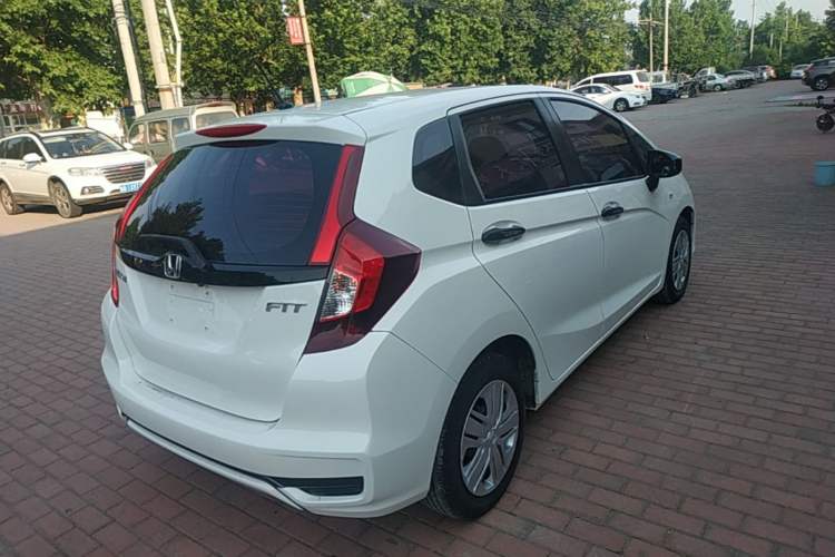 Used Honda Fit 2018 1.5L CVT Comfort Version Rear Right 45 Deg