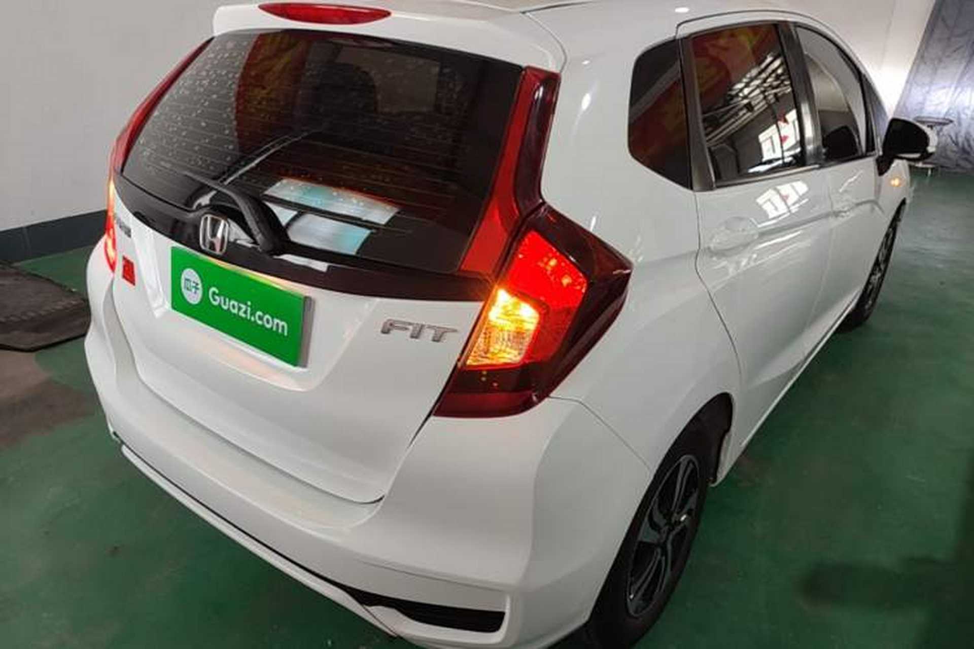 Used Honda Fit 2018 1.5L CVT Comfort Version Rear Right 45 Deg