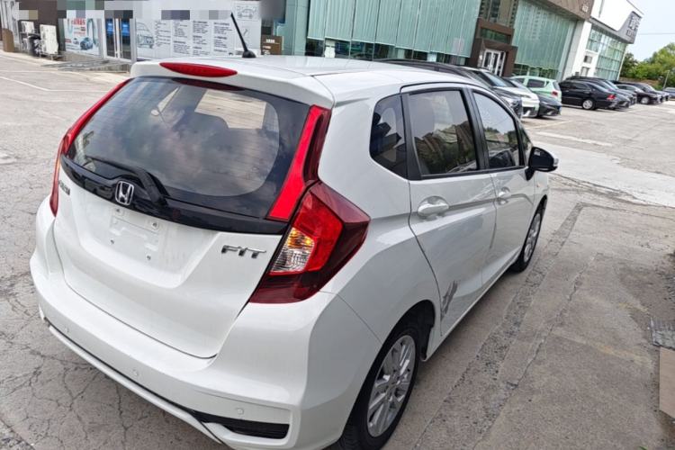 Used Honda Fit 2018 1.5L CVT Comfort Sunroof Version Rear Right 45 Deg