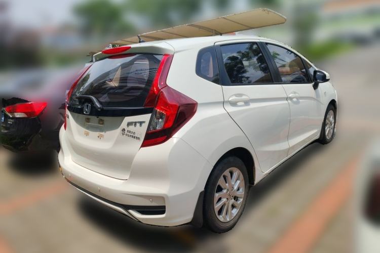 Used Honda Fit 2018 1.5L CVT Comfort Sunroof Version Rear Right 45 Deg