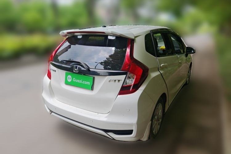 Used Honda Fit 2018 1.5L CVT Comfort Sunroof Version Rear Right 45 Deg