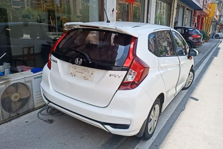 Used Honda Fit 2018 1.5L CVT Comfort Version Rear Right 45 Deg