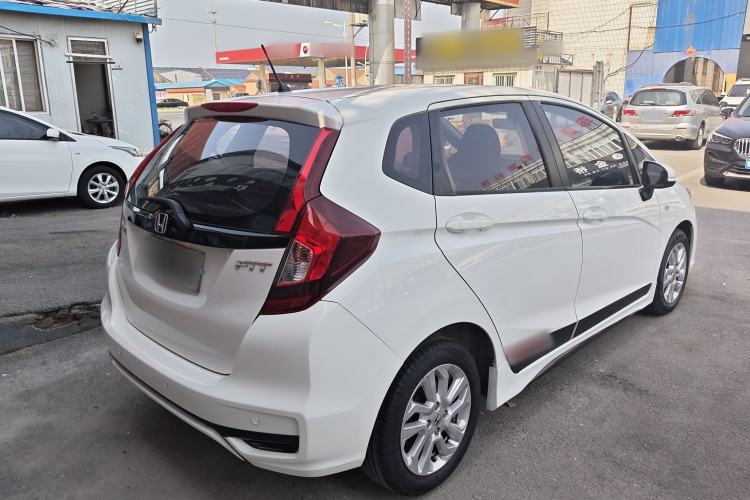 Used Honda Fit 2018 1.5L CVT Comfort Sunroof Version Rear Right 45 Deg