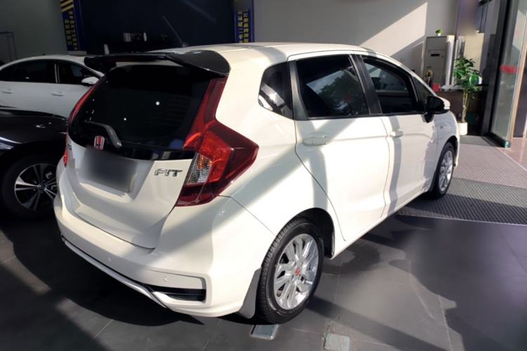 Used Honda Fit 2018 1.5L CVT Comfort Sunroof Version Rear Right 45 Deg