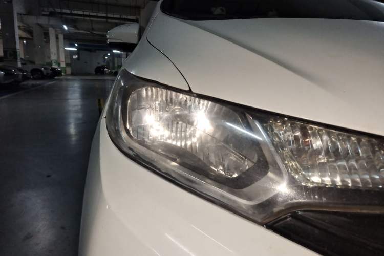Used Honda Fit 2018 1.5L CVT Comfort Version Right Front Headlight