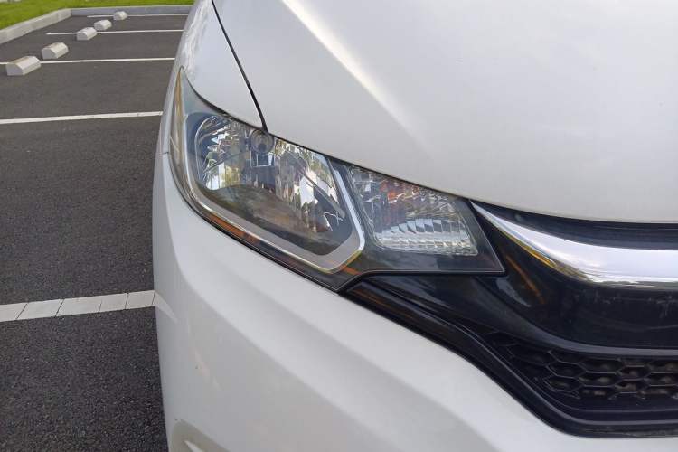Used Honda Fit 2018 1.5L CVT Comfort Sunroof Version Right Front Headlight