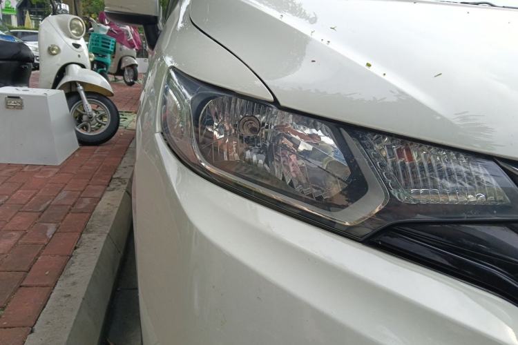 Used Honda Fit 2018 1.5L Manual Comfort Version Right Front Headlight