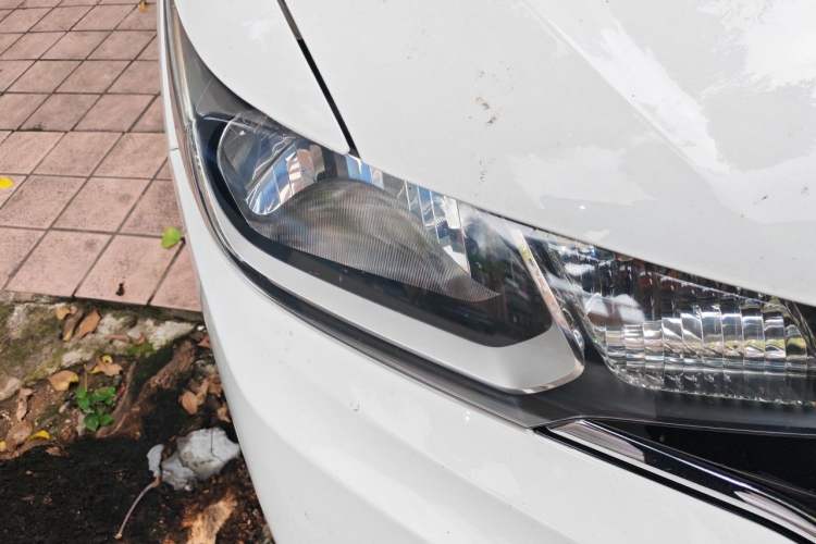 Used Honda Fit 2018 1.5L CVT Trendy Run+ Edition Right Front Headlight