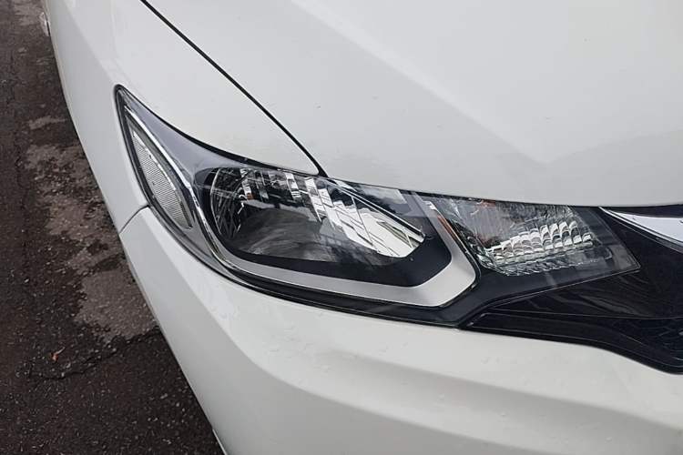 Used Honda Fit 2018 1.5L CVT Comfort Version Right Front Headlight