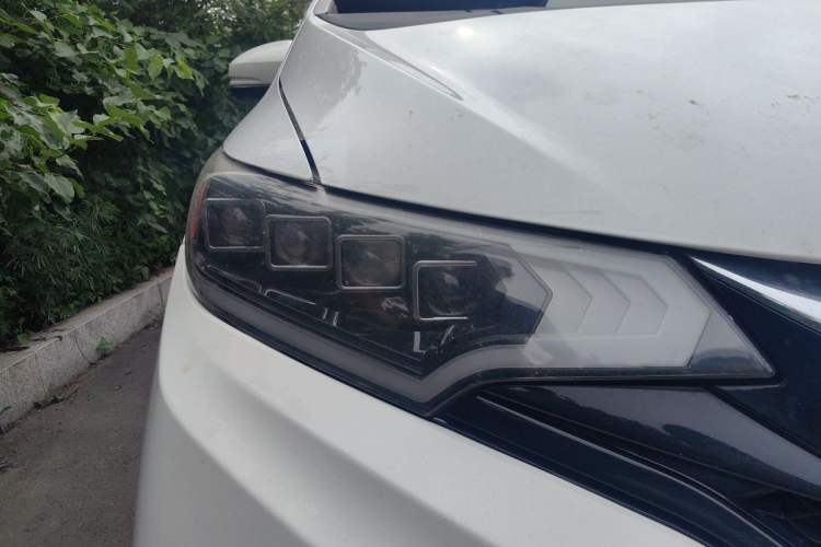 Used Honda Fit 2018 1.5L CVT Comfort Version Right Front Headlight